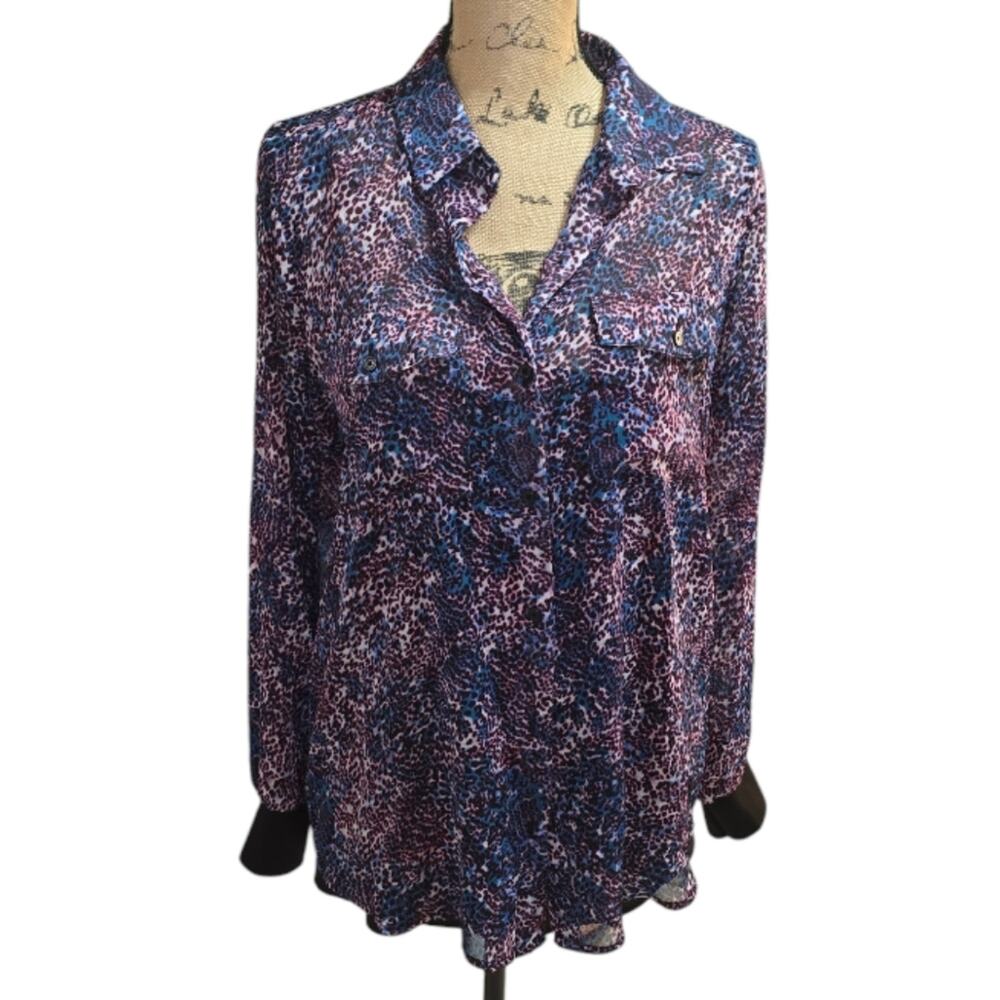 Dkny leopard print Stylish Purple and Pink Women's Button Down Top Size Small Ne